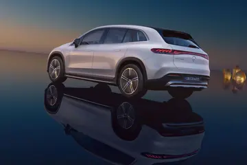 Mercedes-Benz EQS SUV
