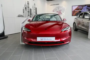 TeslaModel 3