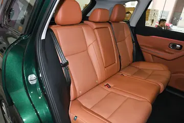 Leapmotor C10