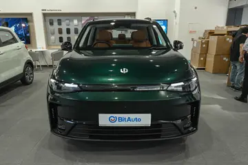 Leapmotor C10