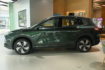 Geely EX5