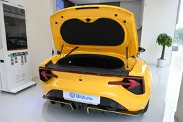 2025 443km 4WD Standard