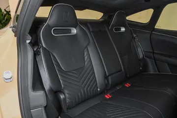 Avatr 11