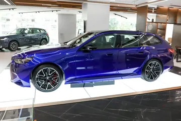 BMW M5 PHEV