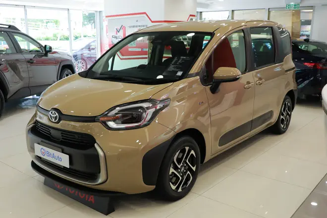 Toyota Sienta