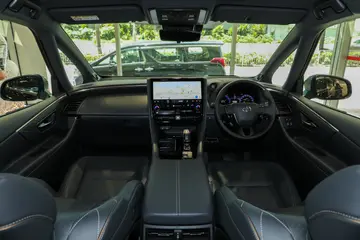 豐田Vellfire