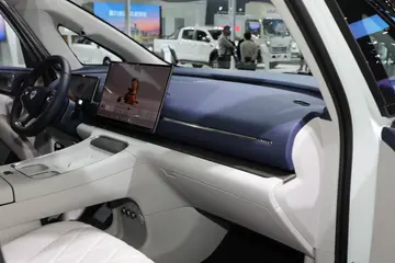 Leapmotor D99