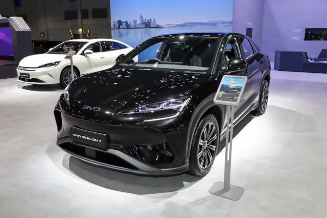 BYD Sealion 7