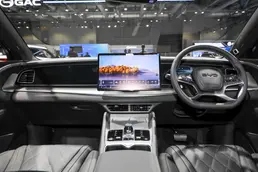 2025 567km RWD Extended Range Premium