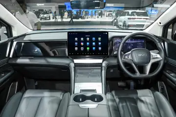 比亞迪M9