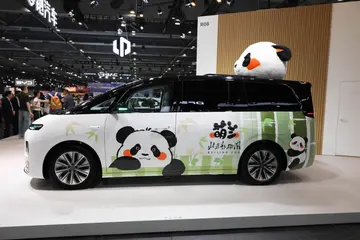Leapmotor D99