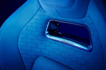 Jaguar F-PACE PHEV