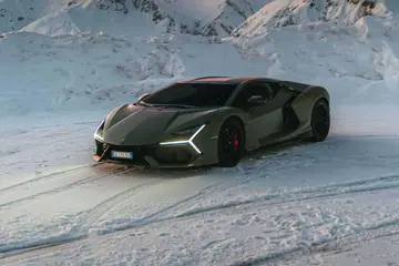 Lamborghini Revuelto