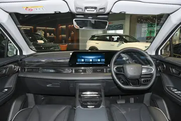 OMODA E5