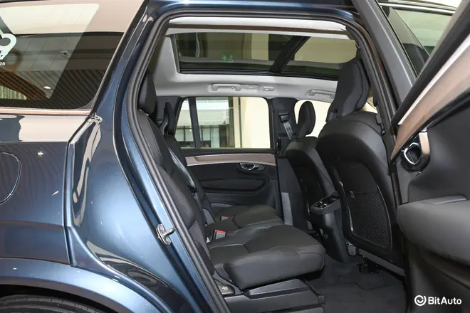 XC90