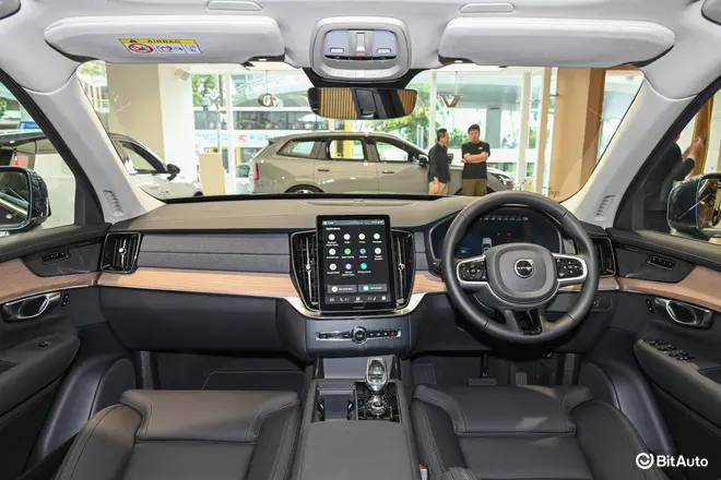XC90