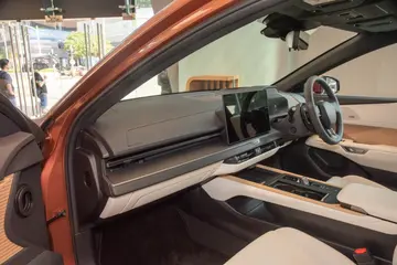 Lexus ES BEV