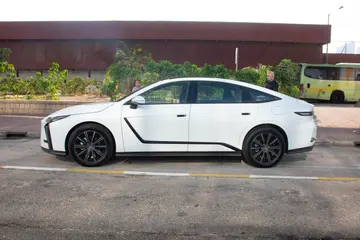 凌志ES