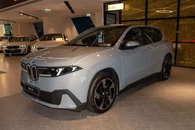 BMW iX3