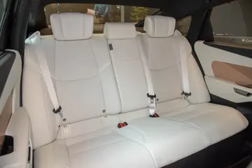Lexus ES BEV