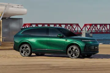 XPeng G9L