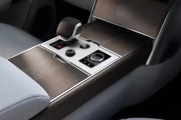 Land RoverRange Rover Electric