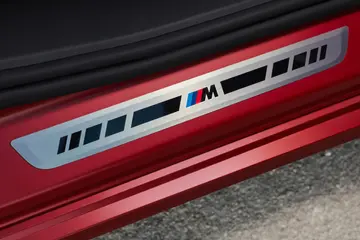 BMW iX4