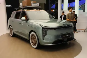 智己LS8北京車展登場 重新定義家庭出行新標準