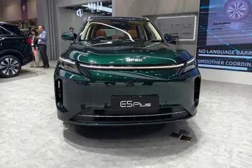大空間+230km純電續航 DFSK發佈插電混能SUV E5 PLUS