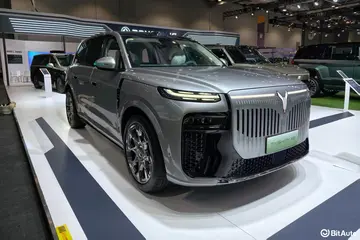 「庭院級大五座SUV」 嵐圖泰山X8亮相香港汽車博覽會