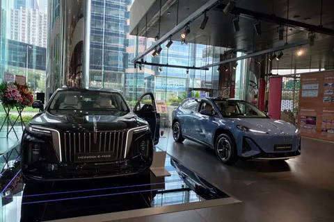 紅旗香港體驗中心啟幕 E-HS9,EHS5雙車登場