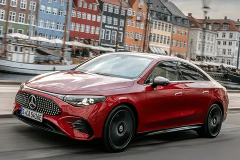 Mercedes-Benz H1 sales: Global BEV demand surges by 30% despite a 6% contraction in overall vehicle deliveries