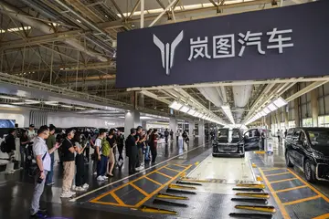 「嵐圖至尊之旅」在武漢舉行 港澳地區及海外媒体走进岚图 感知中國智造向上力量